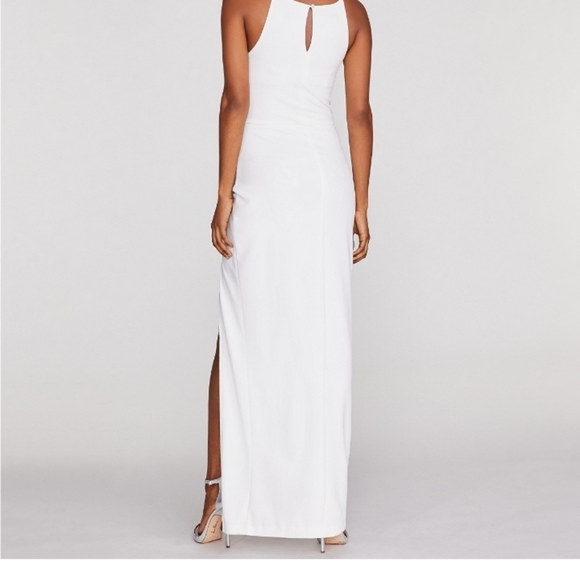 Formal dress - Picture 2 of 4